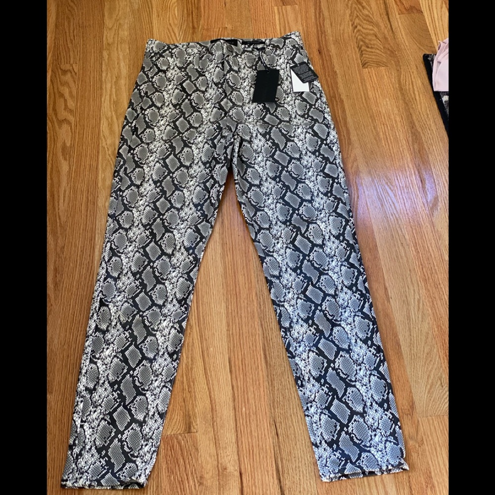 Kendall & Kylie NWT animal print faux leather jean